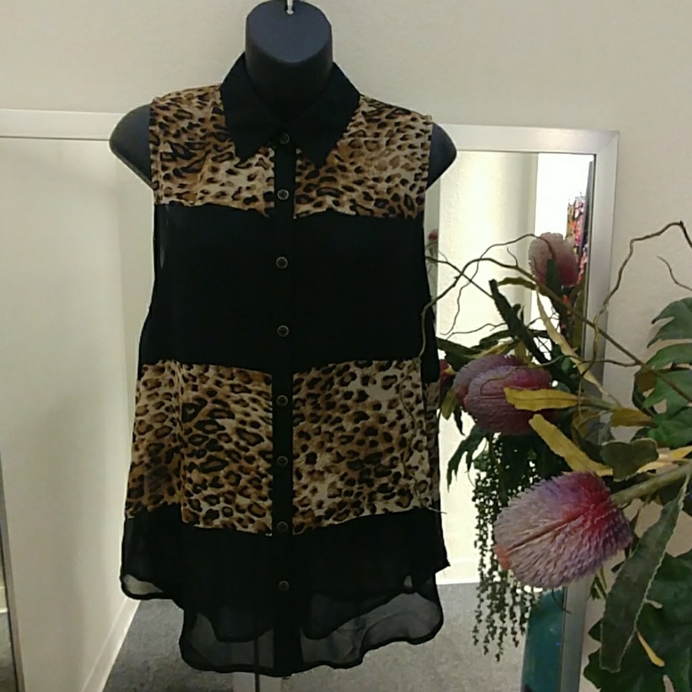 E & M Leopard Sheer Button Down Sleeveless Top